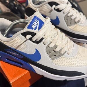 2022 Nike air max 90 essential HEAD TO FIND COLOR!! W/Box